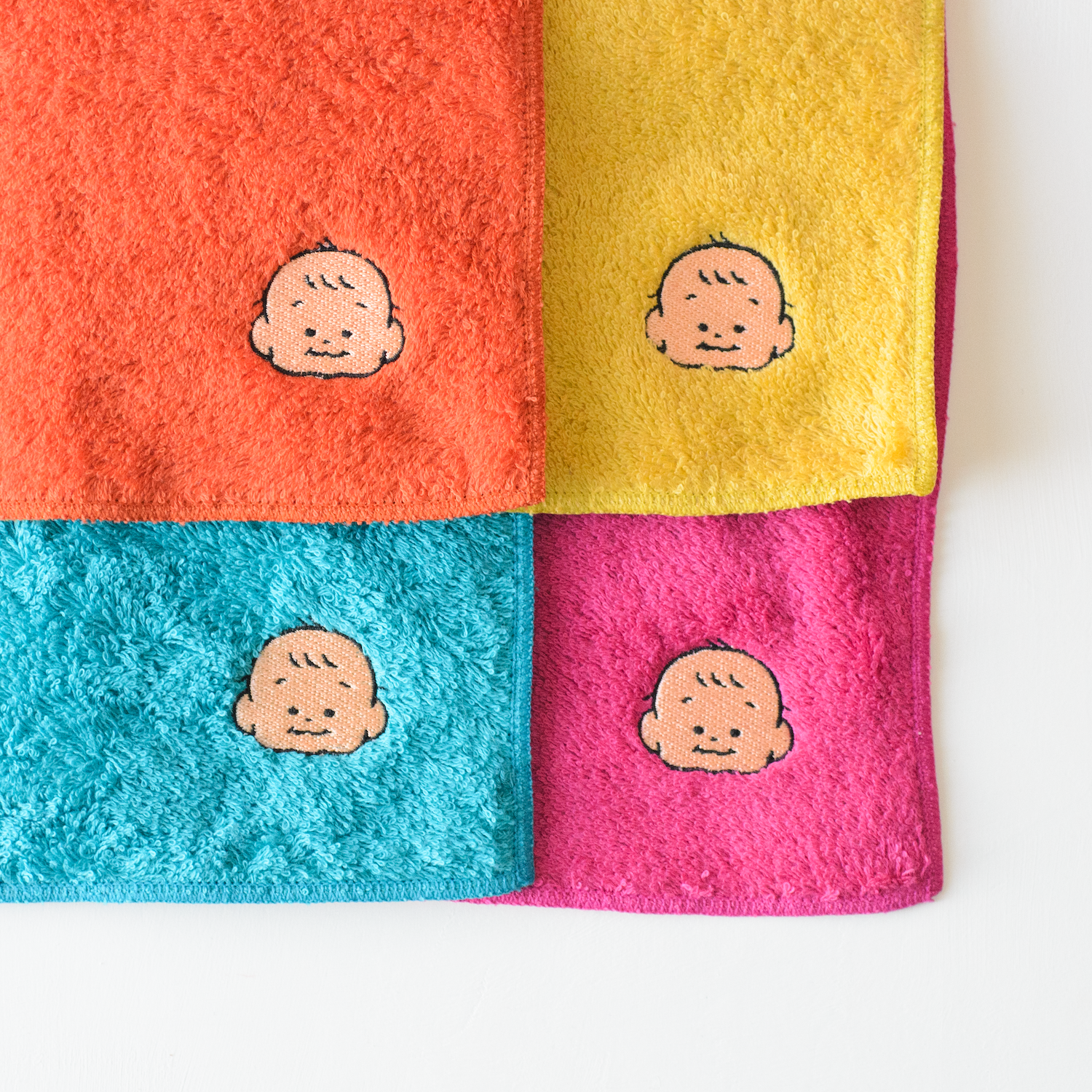 33%オフ!Bonpoint 刺繍付きハンカチ 7枚セット 33%オフ!Bonpoint 33%オフ!Bonpoint 刺繍付きハンカチ 7枚セット 33%オフ!Bonpoint